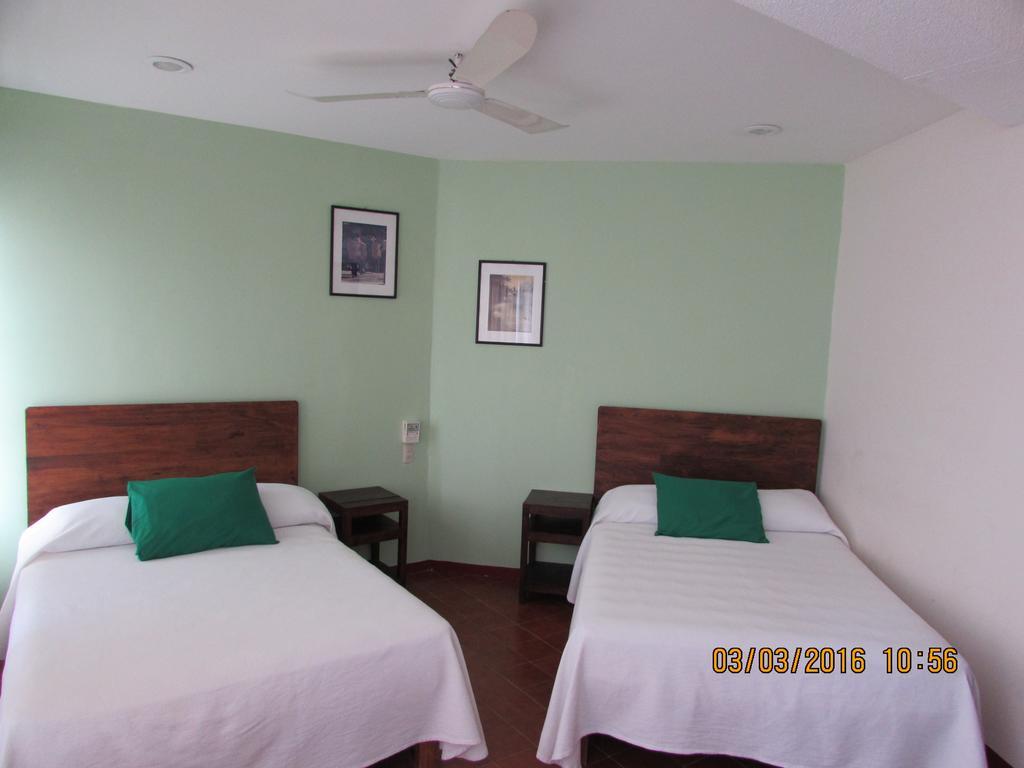 Hotel Puerto Piedra 埃斯孔迪多港 外观 照片