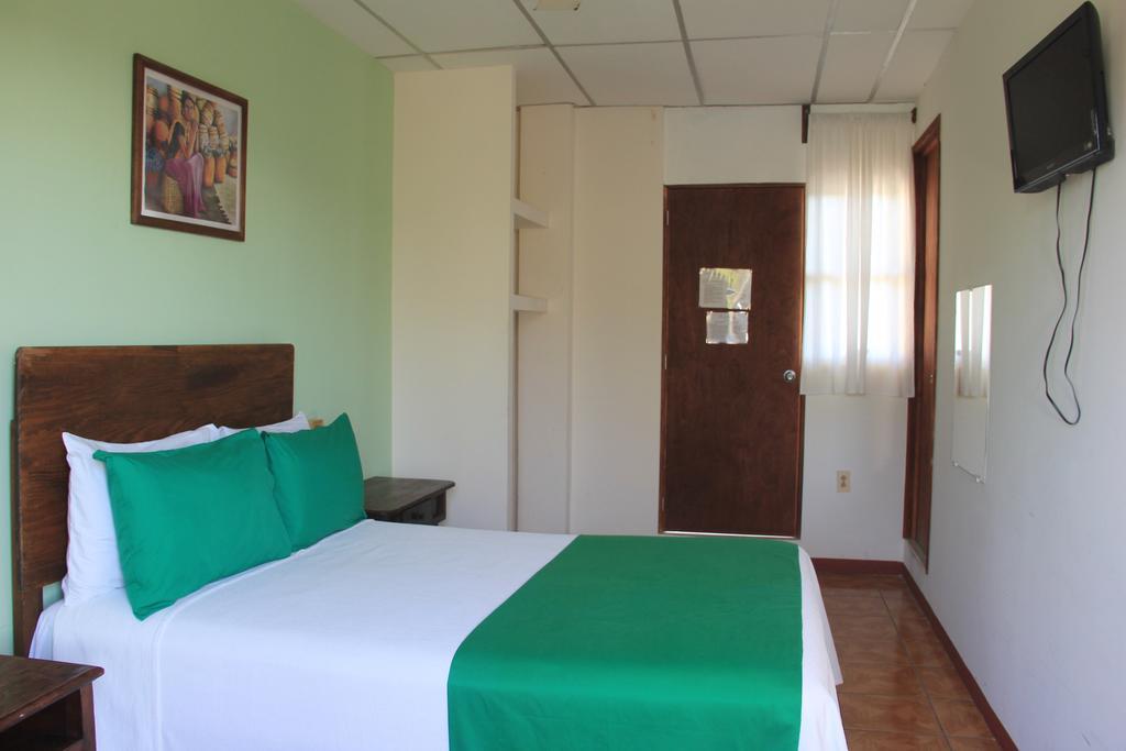 Hotel Puerto Piedra 埃斯孔迪多港 外观 照片